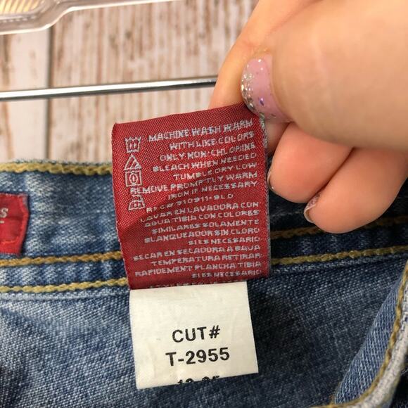 Vintage Faded Glory Jean Shorts.  Size 4. Excellent condition! - Picture 4 of 4